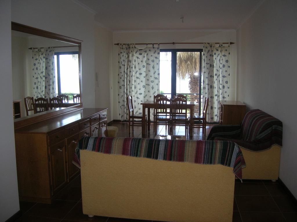 Apartamentos Amarelo Canical  Oda fotoğraf